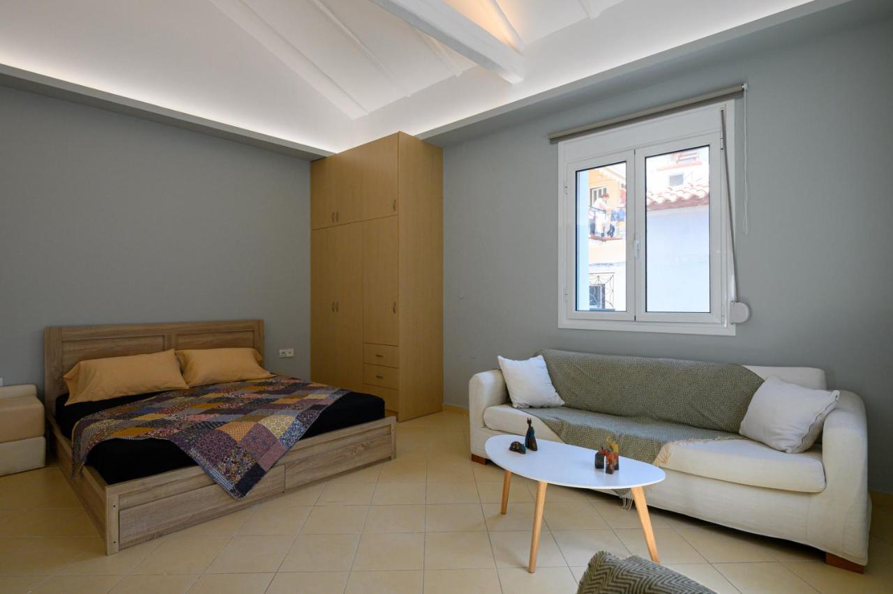Zen Hut Apartment Kalamata Exterior photo